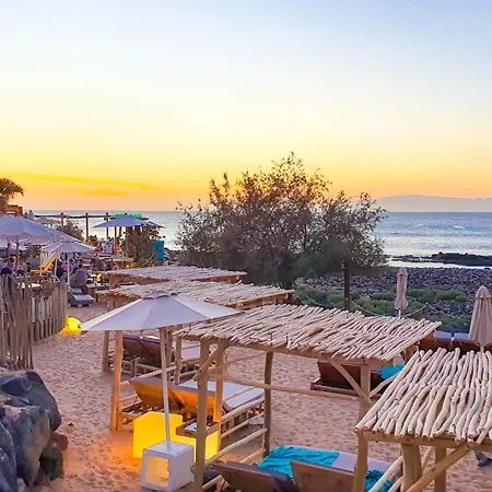 Terraza Sunset In Mar, Pool & Padel شقة *